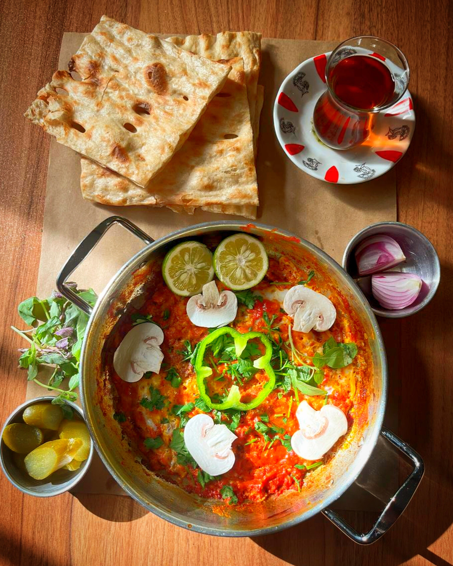 عکاسی غذا — املت و سبزیجات